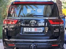 تۆیۆتا لاند کروزەر